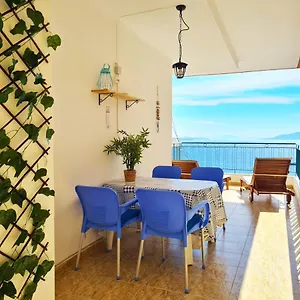 Apartment Star, Sarandë