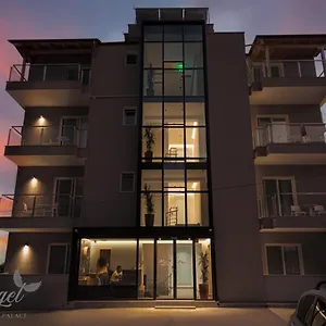 Ξενοδοχείο Angel Palace, Σαράντα