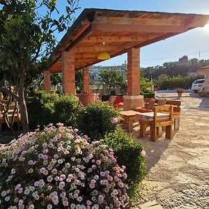 Πανσιόν Josana, Σαράντα